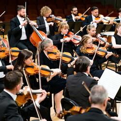 Orchestra 99 minutes