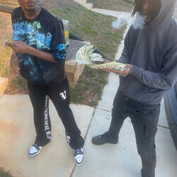 Look in my eyes (feat. Gbesn)