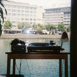 no djê (feat. Klud)