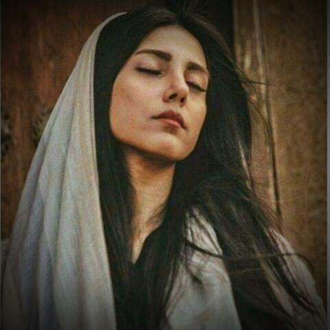 صدای قلبم را شنو به گوش دل