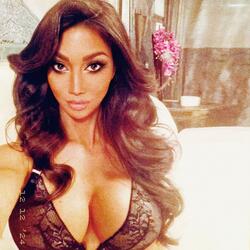 Yasmine Petty (feat. Tranny Chaser)