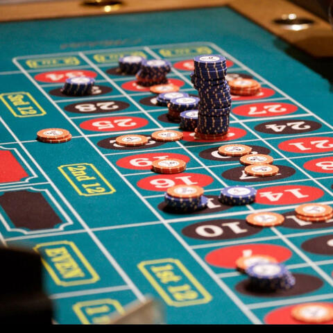 Red or black ? (Red)