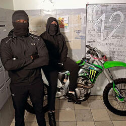 Pesette (feat. Sheuca)