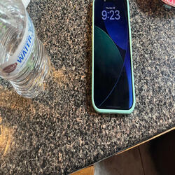 9:23 (feat. Raphael)