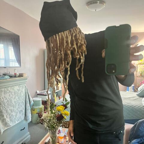 SHE SAY IM A ASSHOLE :