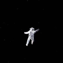 孤独小孩的太空遨游