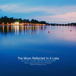 Moon on the lake