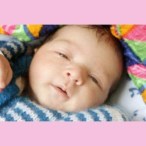 Newborn Babies’ Lullaby During Time To Drink Milk