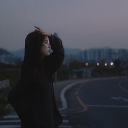 Don't be the love that goes by (Inst.)