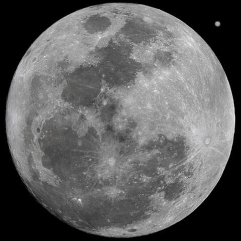 Moon Aliens