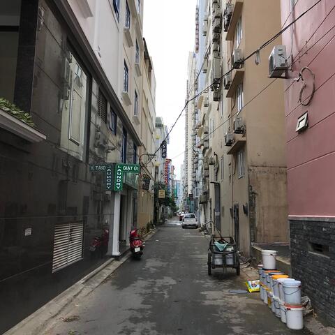 Dark Alley, Western Currency