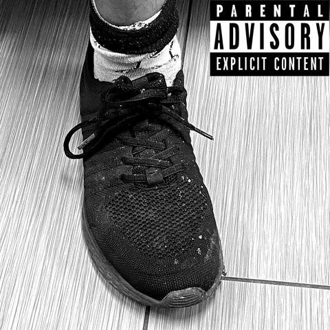 SHOE AND SHOELACE
