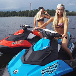 Jet Ski 300 esses bofe que chama vocês pra andar de Jet Ski