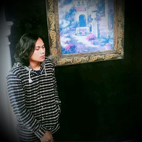 Hollow Bones Lament