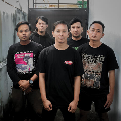 Berjuang Setengah Hati