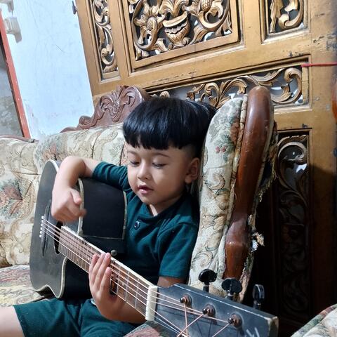 Tanpa hadir mu