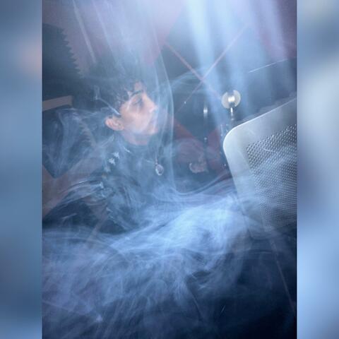 NO LOVE