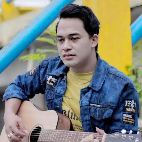 Bertahan Karena Sayang