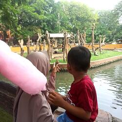 Hari bahagia bersamamu