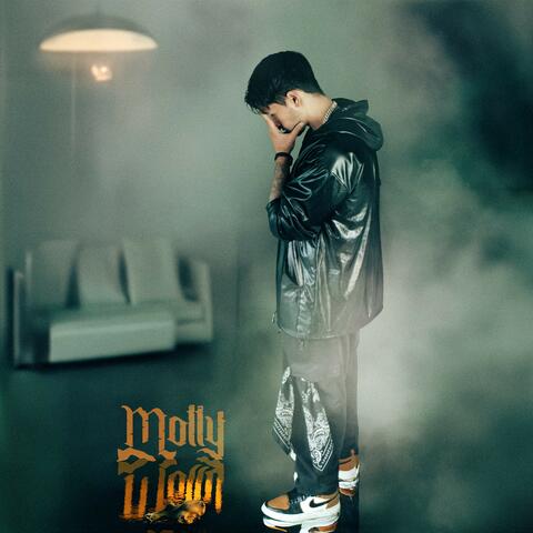 Molly (She`s a Criminal)