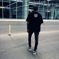 2 U
