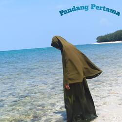 Pandang Pertama