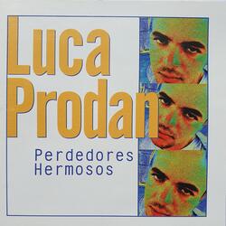 Huyendo