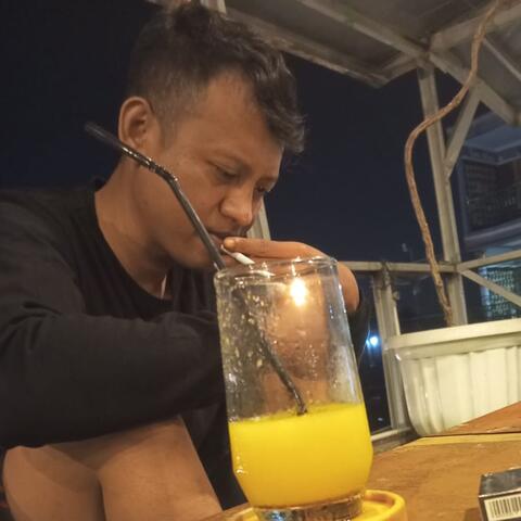 Biar ku tetap di sini