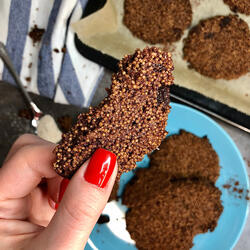 Chocolate Quinoa Crisps