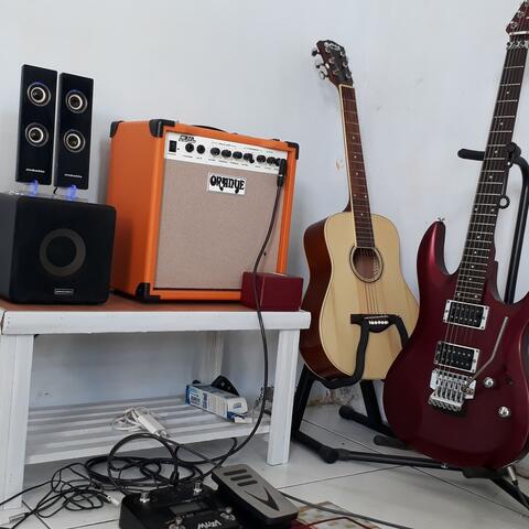 Melodi Cinta yang Tak Berakhir