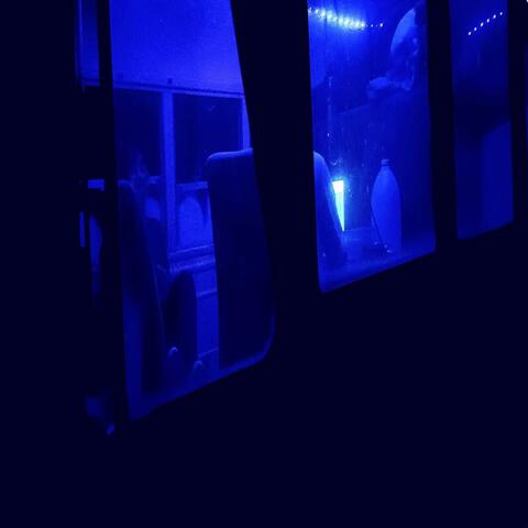 PURPLE ROOM