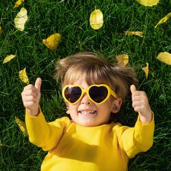 Commercial Music Library「Bright Song」