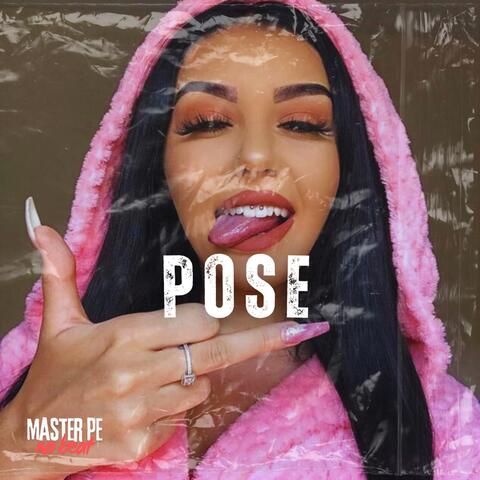 Pose