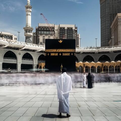 لقد  كبرت يا إبني يا شمعة قلبي