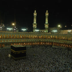 اللهم اجعلنا من العتقاء من النار