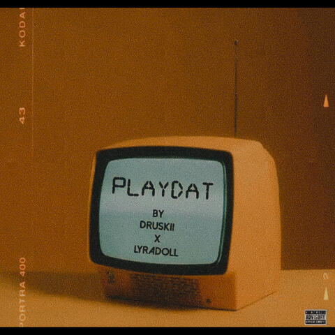 Playdat
