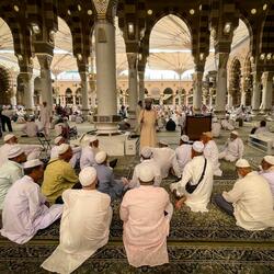 اللهم ابعد هنا كل من يحمل لنا في نفسه