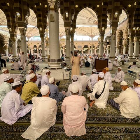 اللهم ابعد هنا كل من يحمل لنا في نفسه