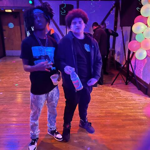 Janky Twinz
