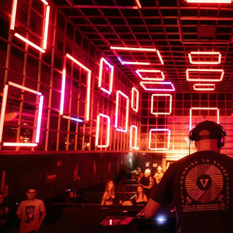 Sound JJ Viral Mama Muda Bermain Musik Dubstep