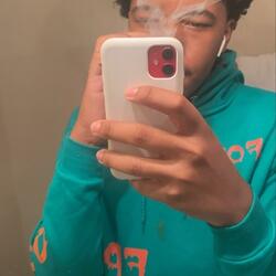 Stillrappinginthecloset