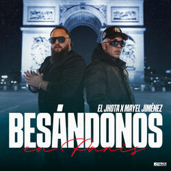 Besándonos en París