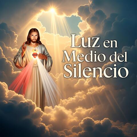 LUZ EN MEDIO DEL SILENCIO