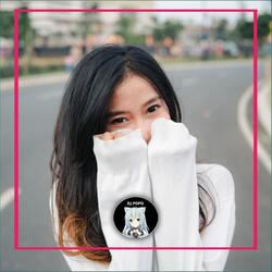 Suci Dalam Debu