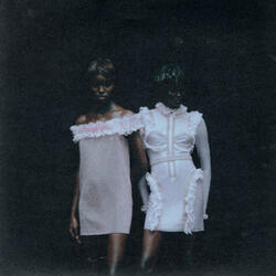 Yellowing of the Veil