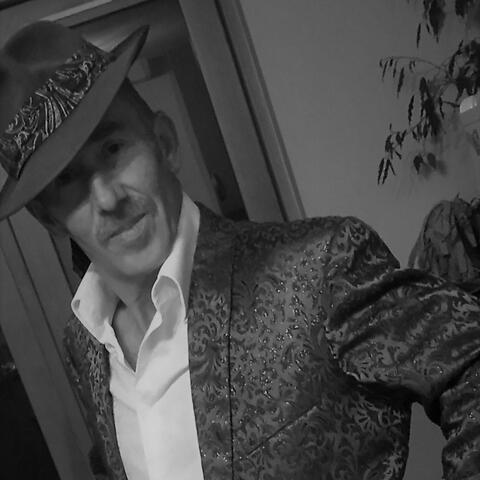 What's That Trying To Get In