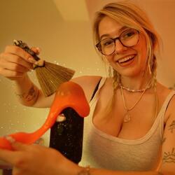 Shell Chime & Slime on mic