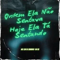 ONTEM ELA NÃO SENTAVA HOJE ELA TA SENTANDO