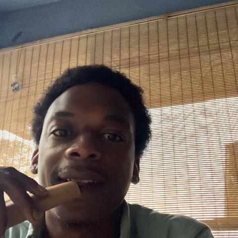 Bitch so Thicky her pussy juicy