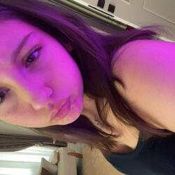 iki kişiyiz yanımda batu var